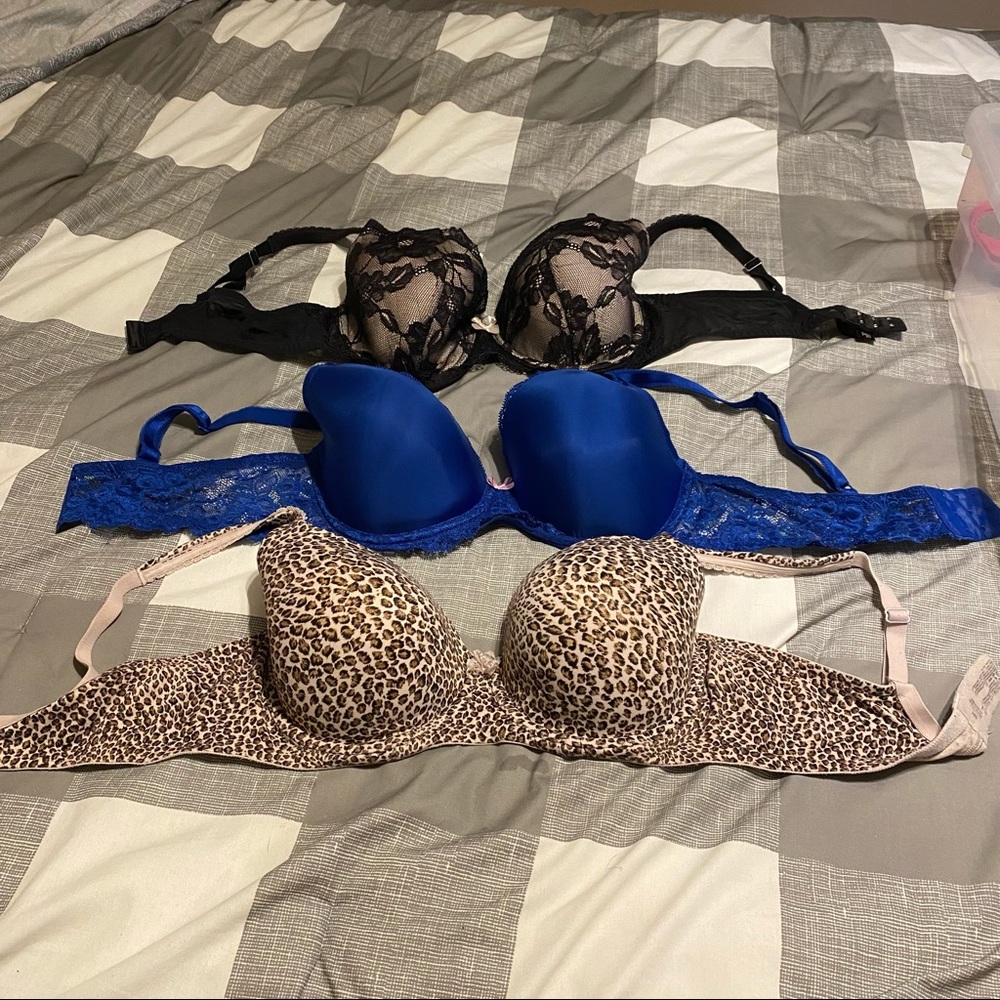 3 Victoria Secret bras for 1 price!! All 38D